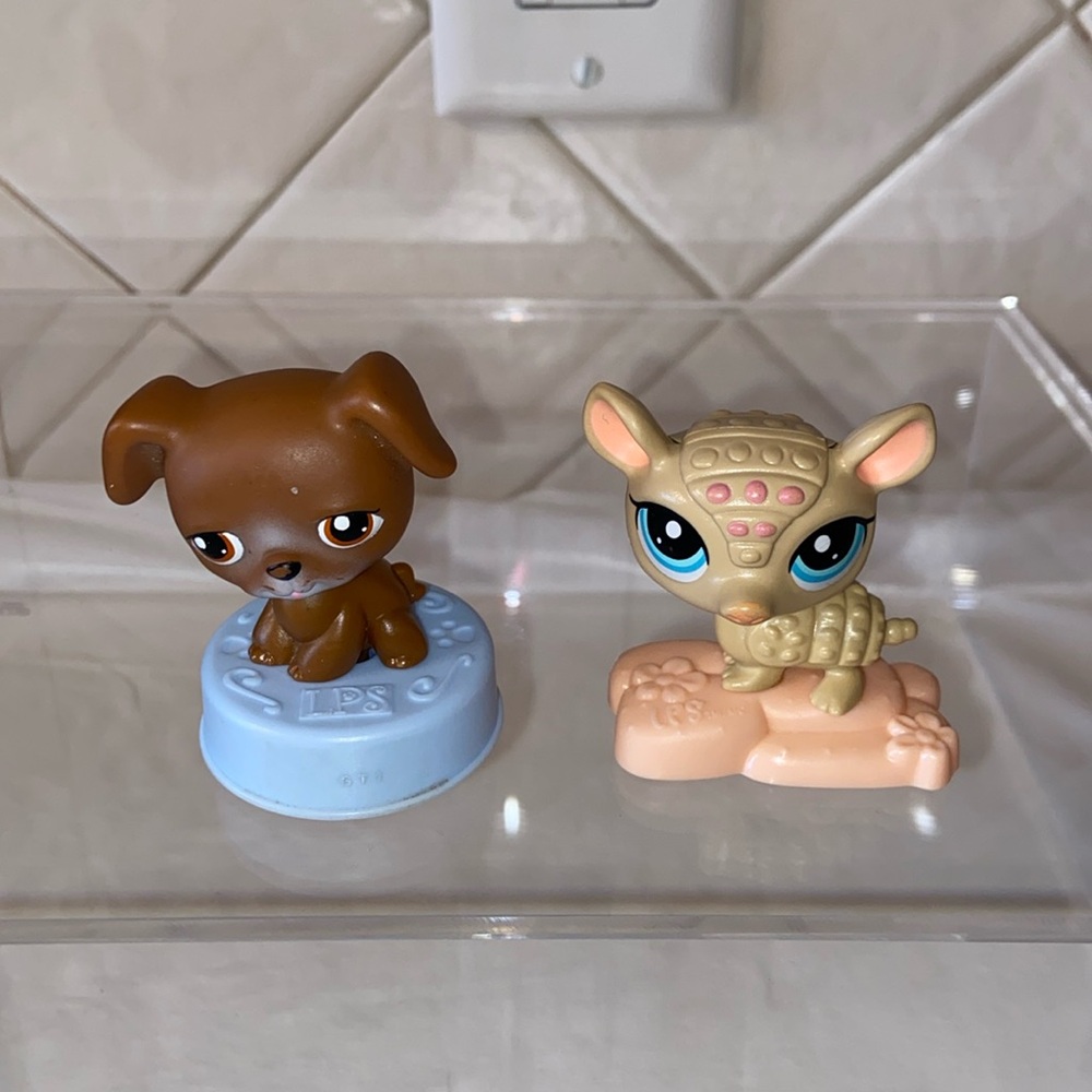 LPS 2 McDonalds Happy Meal boxer puppy and armadillo